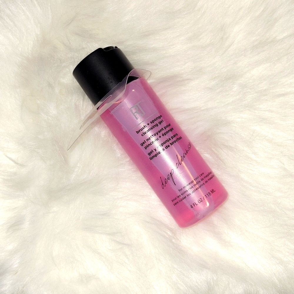 Real Techniques Brush + Sponge Cleansing Gel